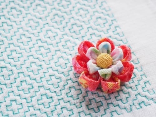 伝統工芸品【つまみ細工】おすすめ10選｜和装・洋装アクセサリーやインテリアも
